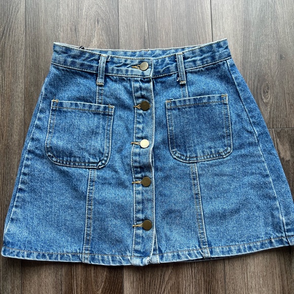 Mini jeans | denim skirt - Picture 3 of 6